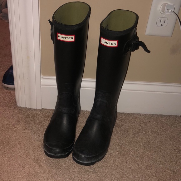 wide calf black rain boots
